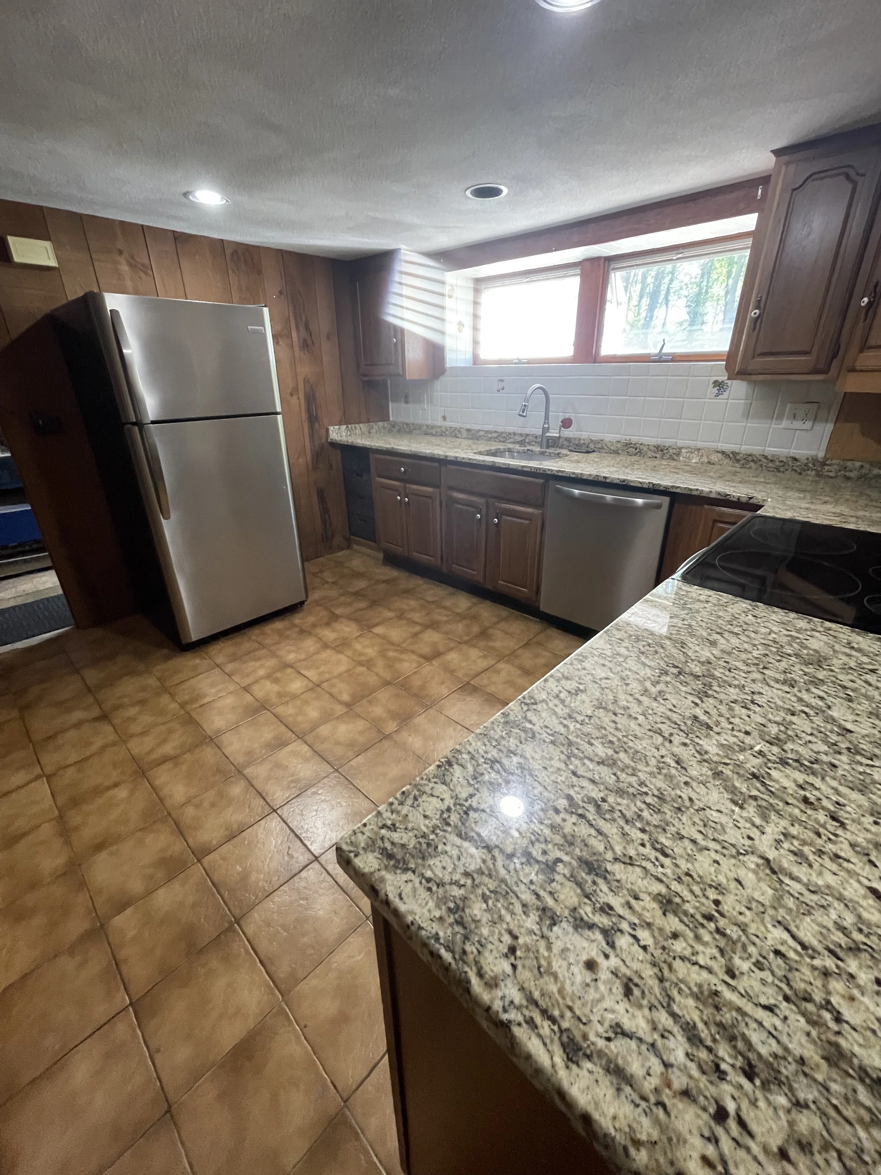 2 bed, 1 bath apartment for rent at 340 Albion St Unit 2, Wakefield — photo 2 of 14