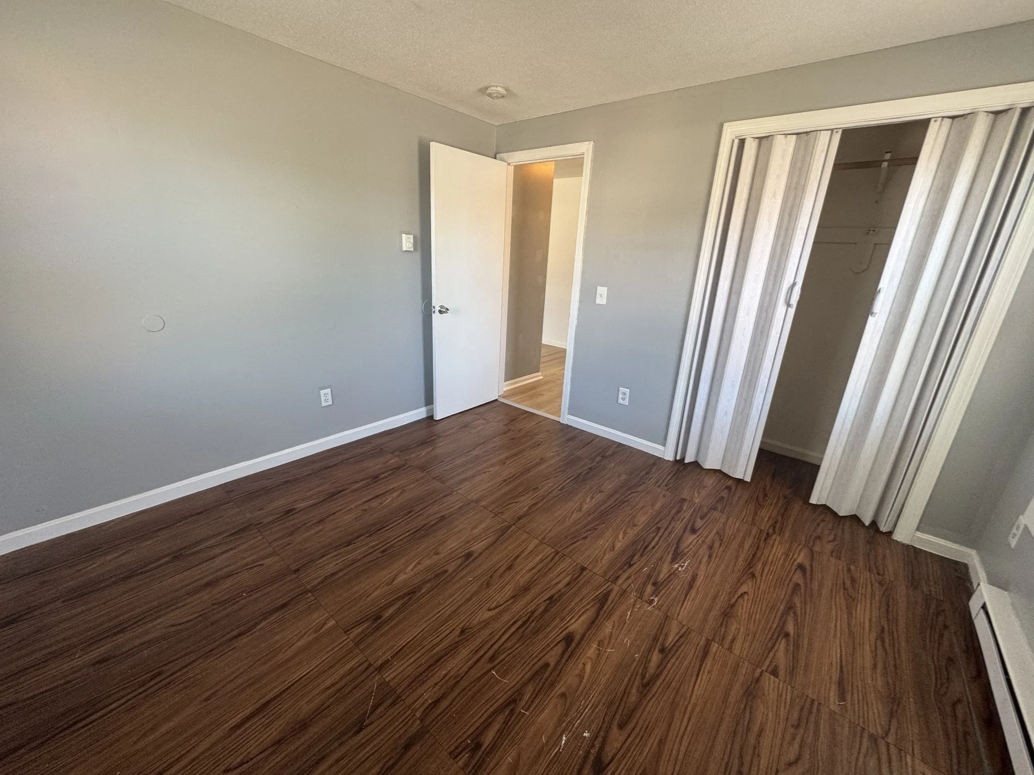 2 bed, 1 bath apartment for rent at 340 Appleton St Unit 4, Holyoke — photo 6 of 10