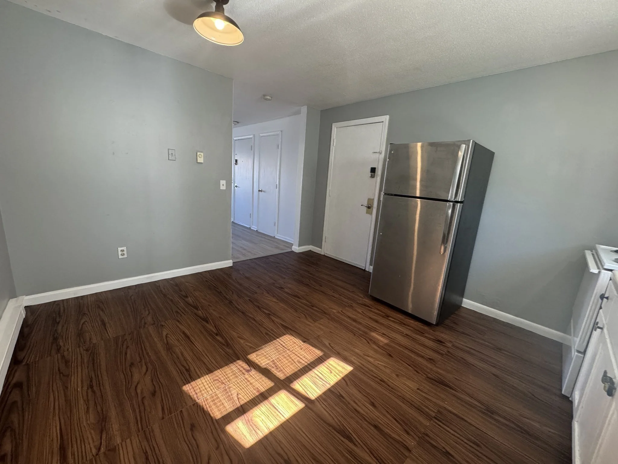 2 bed, 1 bath apartment for rent at 340 Appleton St Unit 4, Holyoke — photo 5 of 10