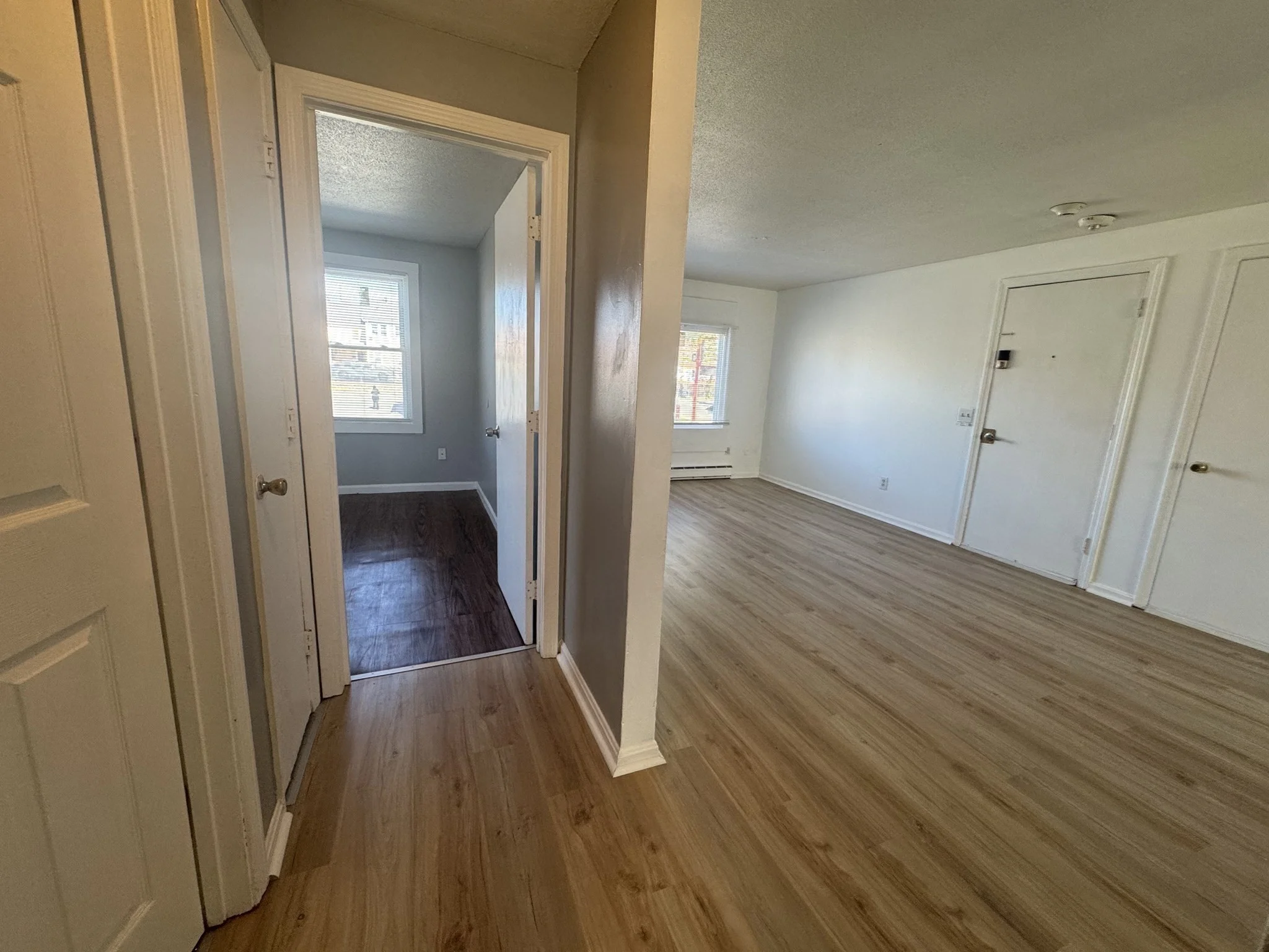 2 bed, 1 bath apartment for rent at 340 Appleton St Unit 4, Holyoke — photo 4 of 10