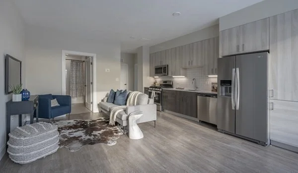 2 bed, 1 bath apartment for rent at 340 Bremen St Unit 501-PH, East Boston — photo 4 of 12