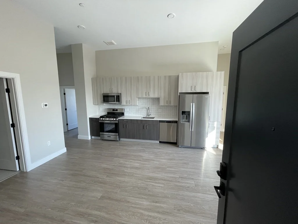 2 bed, 1 bath apartment for rent at 340 Bremen St Unit 501-PH, East Boston — photo 10 of 12
