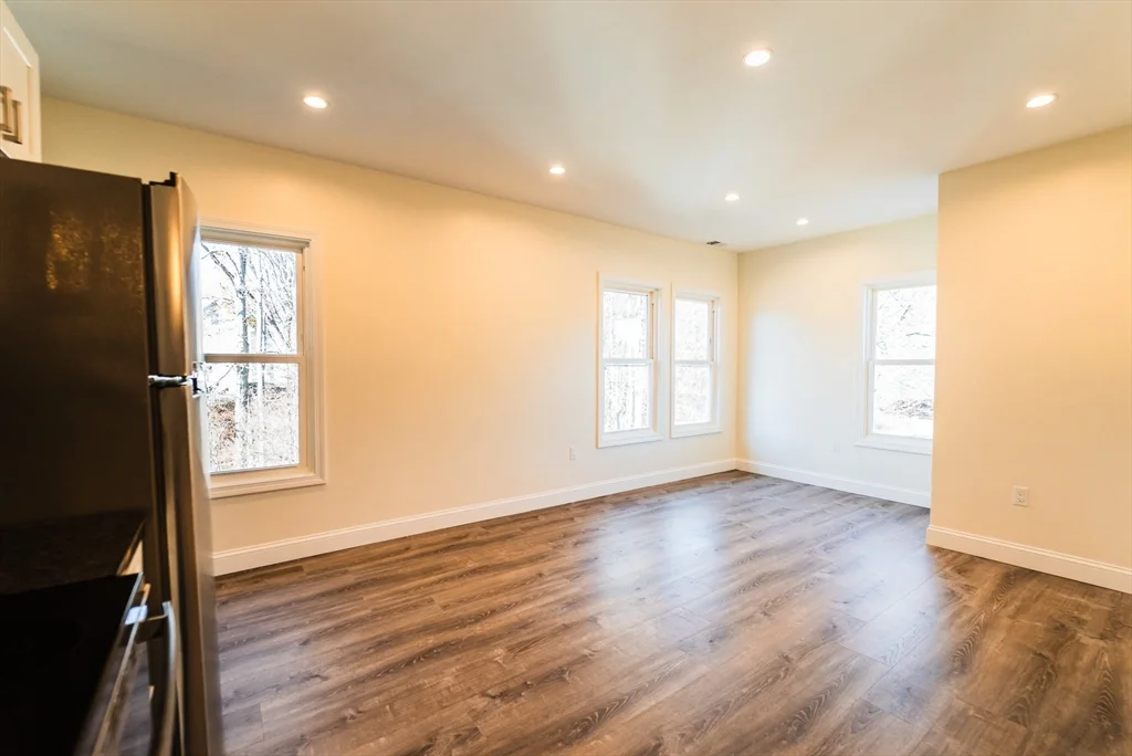 2 bed, 1 bath apartment for rent at 340 East Main St Unit 2, East Brookfield — photo 4 of 19