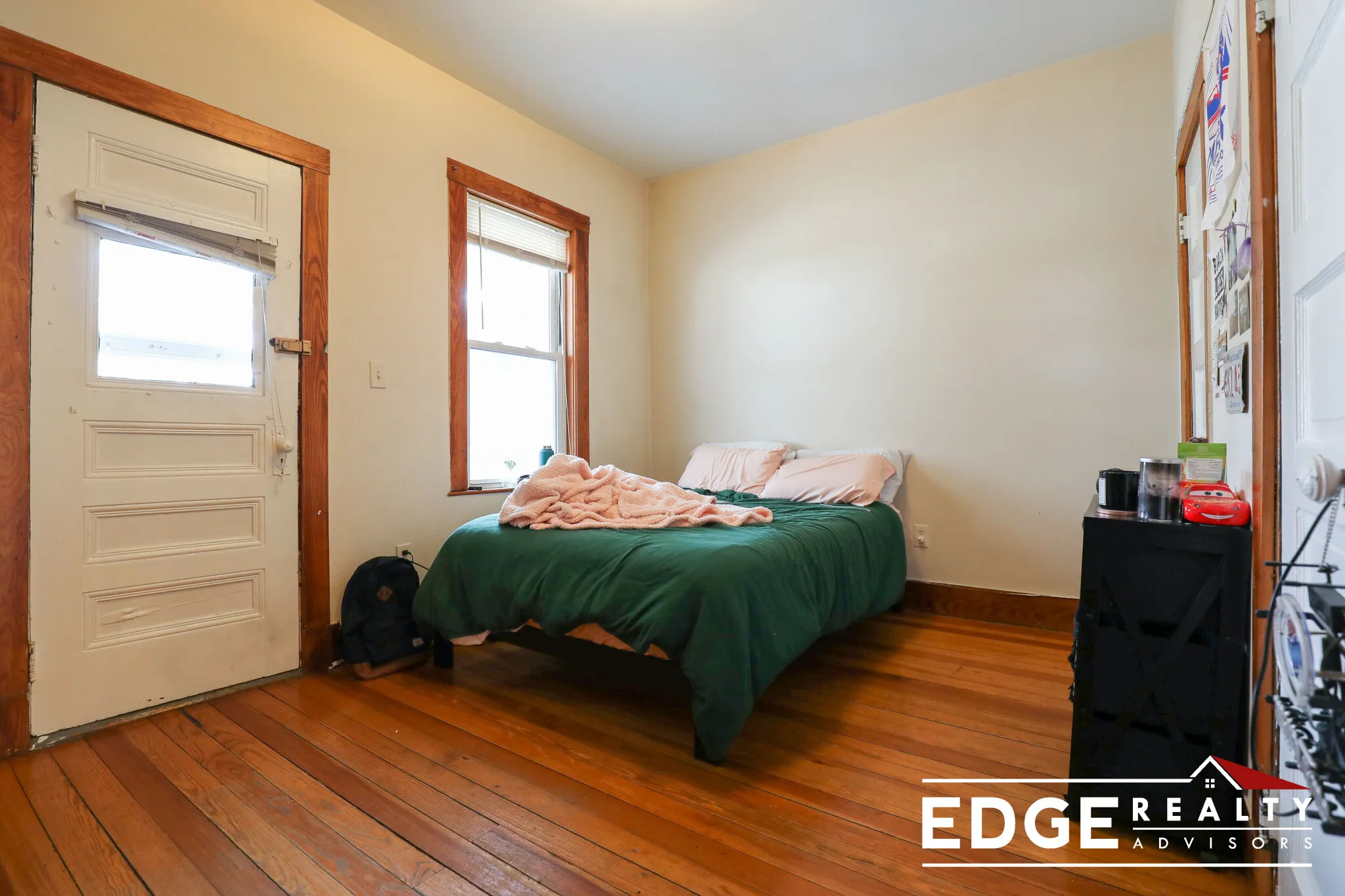 4 bed, 2 bath apartment for rent at 340 Faneuil St Unit 2, Oak Square — photo 11 of 14
