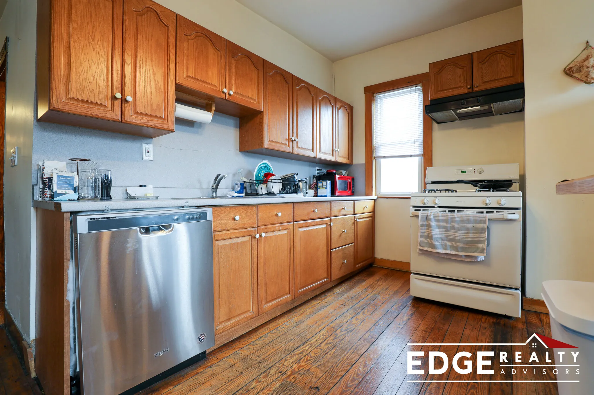 4 bed, 2 bath apartment for rent at 340 Faneuil St Unit 2, Oak Square