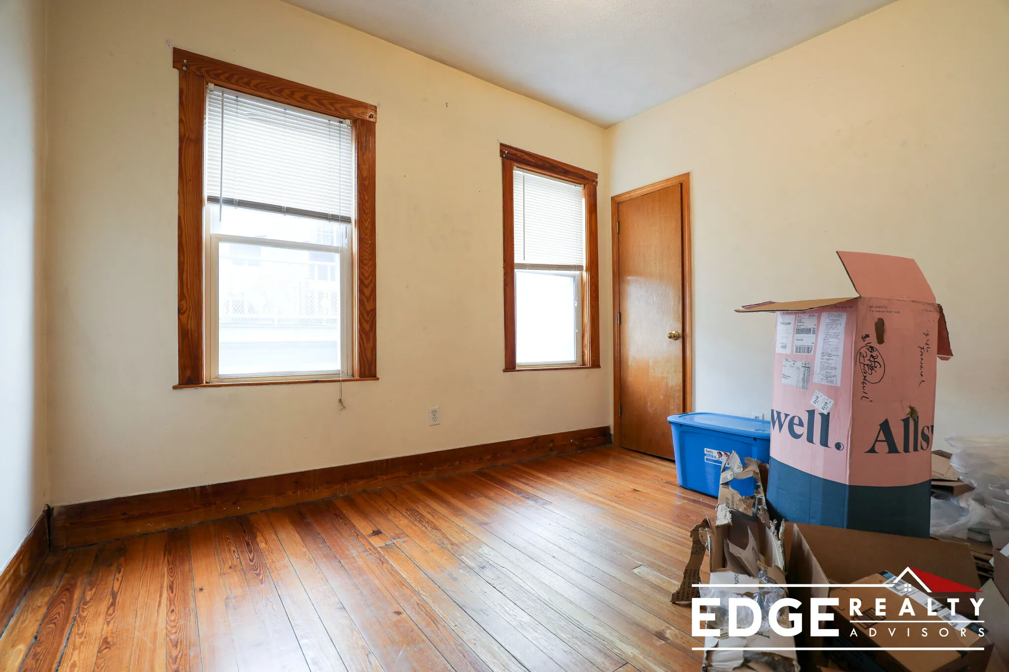 4 bed, 2 bath apartment for rent at 340 Faneuil St Unit 2, Oak Square — photo 12 of 14