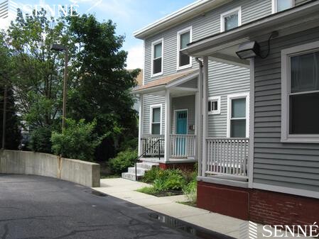 2 bed, 1 bath apartment for rent at 340 Franklin St Unit 4, Riverside