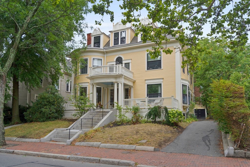 1 bed, 1 bath apartment for rent at 340 Harvard St Unit 4, Cambridge — photo 16 of 18