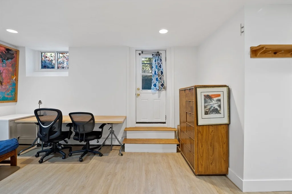 1 bed, 1 bath apartment for rent at 340 Harvard St Unit B, Harvard Square — photo 3 of 14