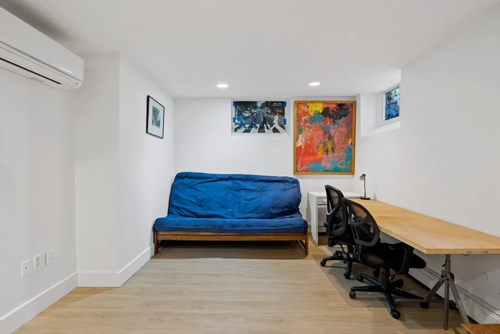 1 bed, 1 bath apartment for rent at 340 Harvard St Unit B, Harvard Square — photo 2 of 14