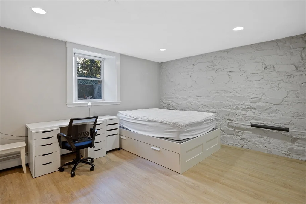 1 bed, 1 bath apartment for rent at 340 Harvard St Unit B, Harvard Square — photo 10 of 14