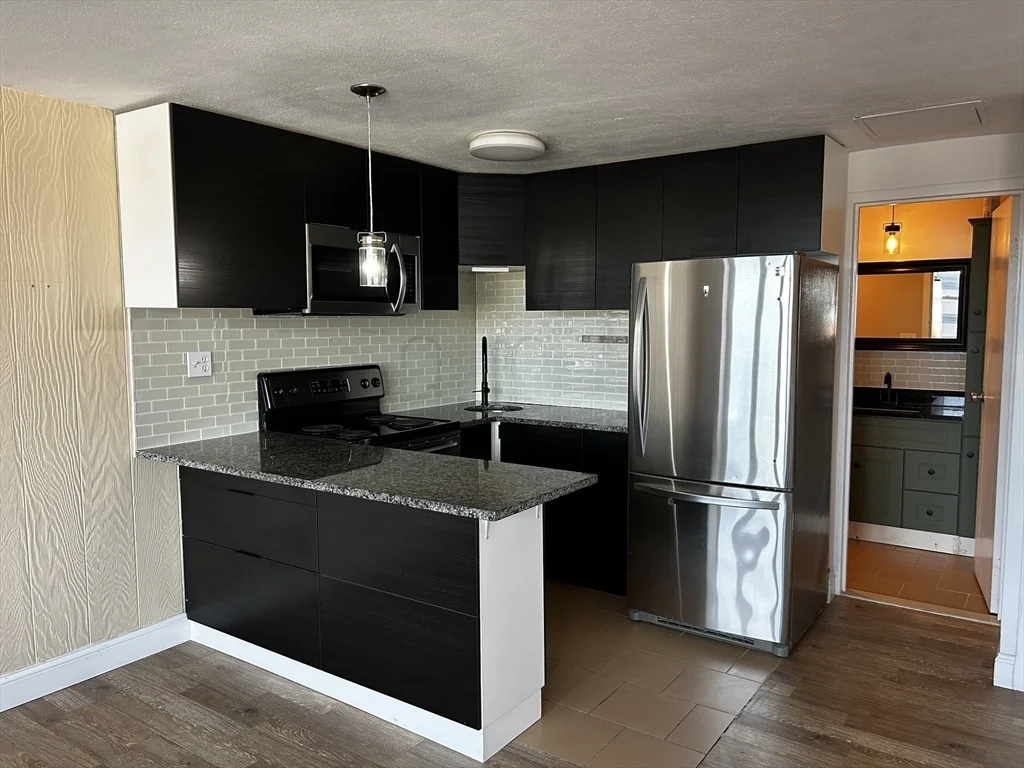 Studio bed, 1 bath apartment for rent at 340 Main St Unit 204, Melrose — photo 5 of 11