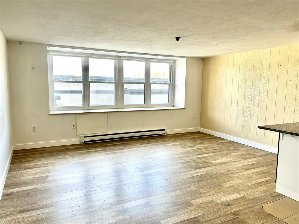 Studio bed, 1 bath apartment for rent at 340 Main St Unit 204, Melrose — photo 3 of 11