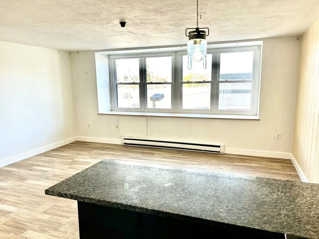 Studio bed, 1 bath apartment for rent at 340 Main St Unit 204, Melrose — photo 4 of 11