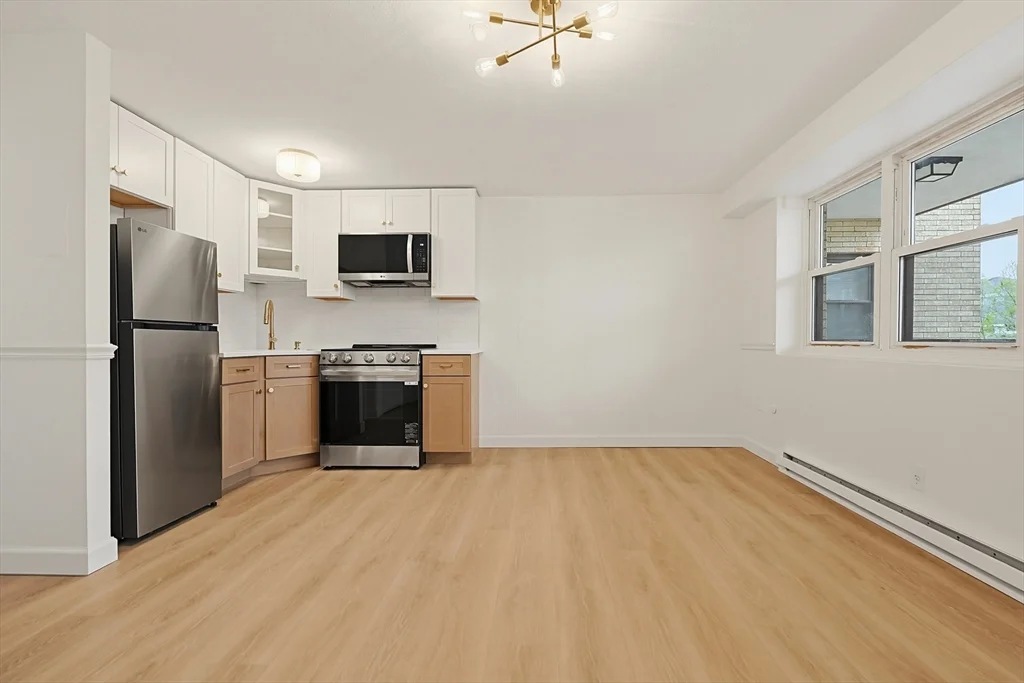 Studio bed, 1 bath apartment for rent at 340 Main St Unit 206, Melrose — photo 3 of 15
