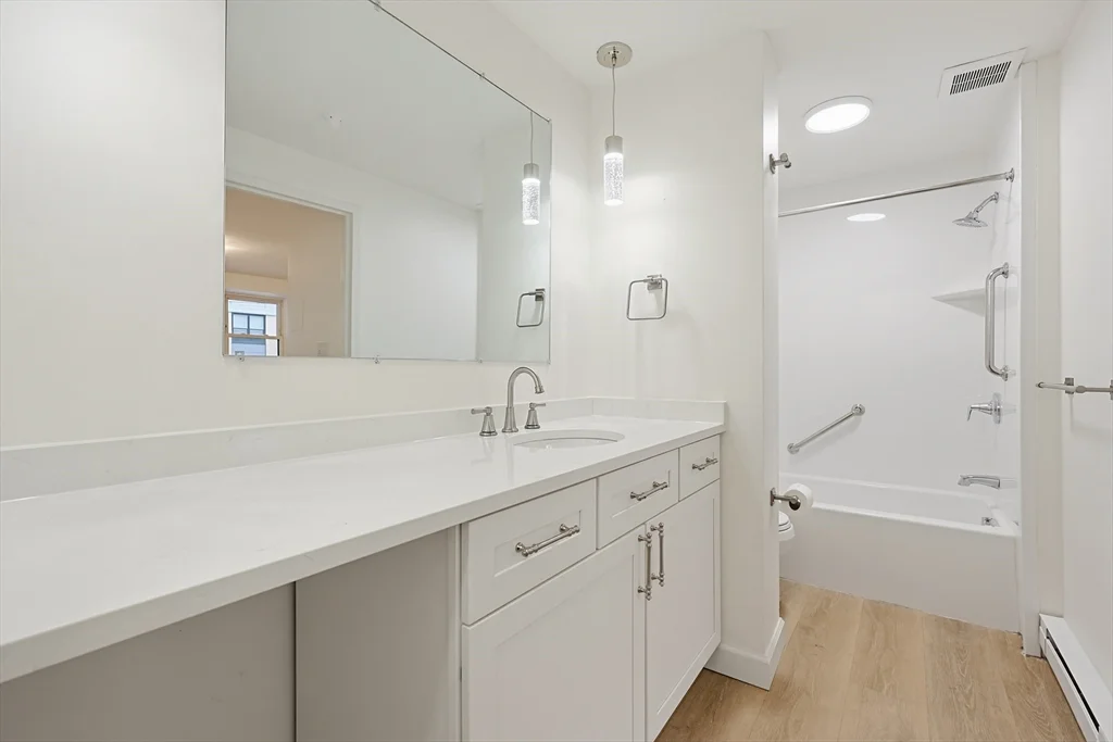 Studio bed, 1 bath apartment for rent at 340 Main St Unit 206, Melrose — photo 11 of 15