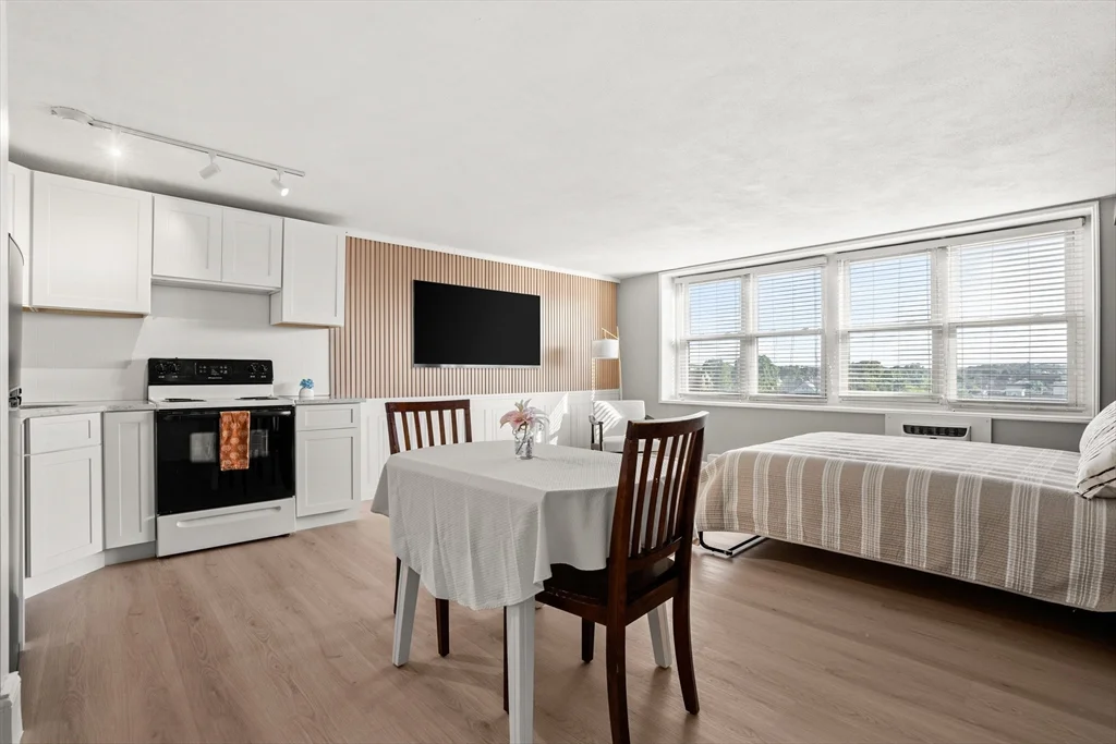 Studio bed, 1 bath apartment for rent at 340 Main St Unit 502, Melrose — photo 1 of 16