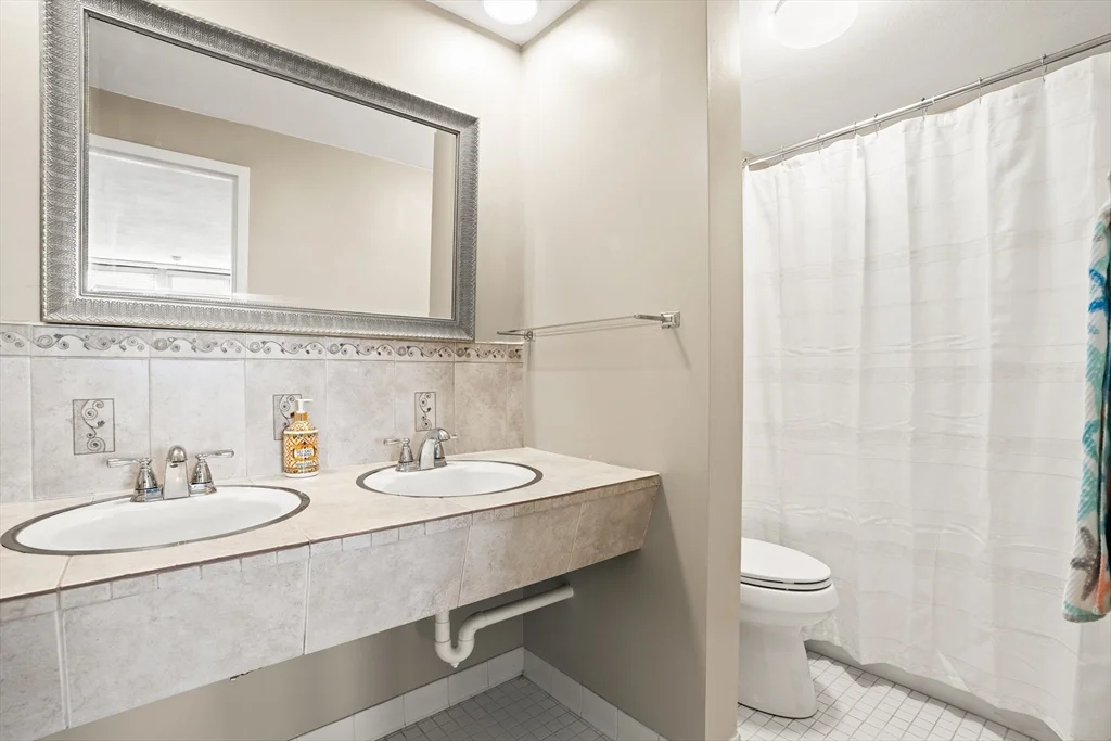 Studio bed, 1 bath apartment for rent at 340 Main St Unit 502, Melrose — photo 6 of 16