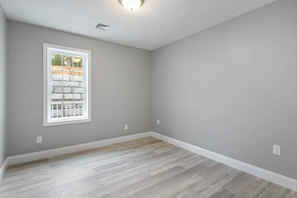 2 bed, 1 bath apartment for rent at 340 Scenic Hwy Unit 203, Buzzards Bay — photo 5 of 12