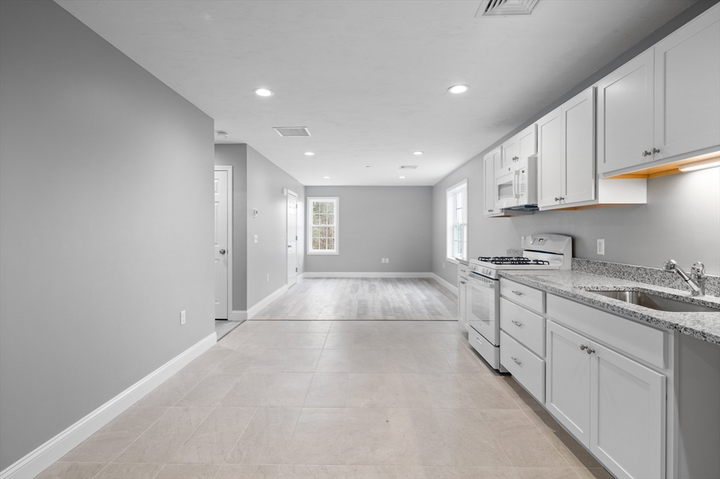 2 bed, 1 bath apartment for rent at 340 Scenic Hwy Unit 204, Buzzards Bay — photo 1 of 12
