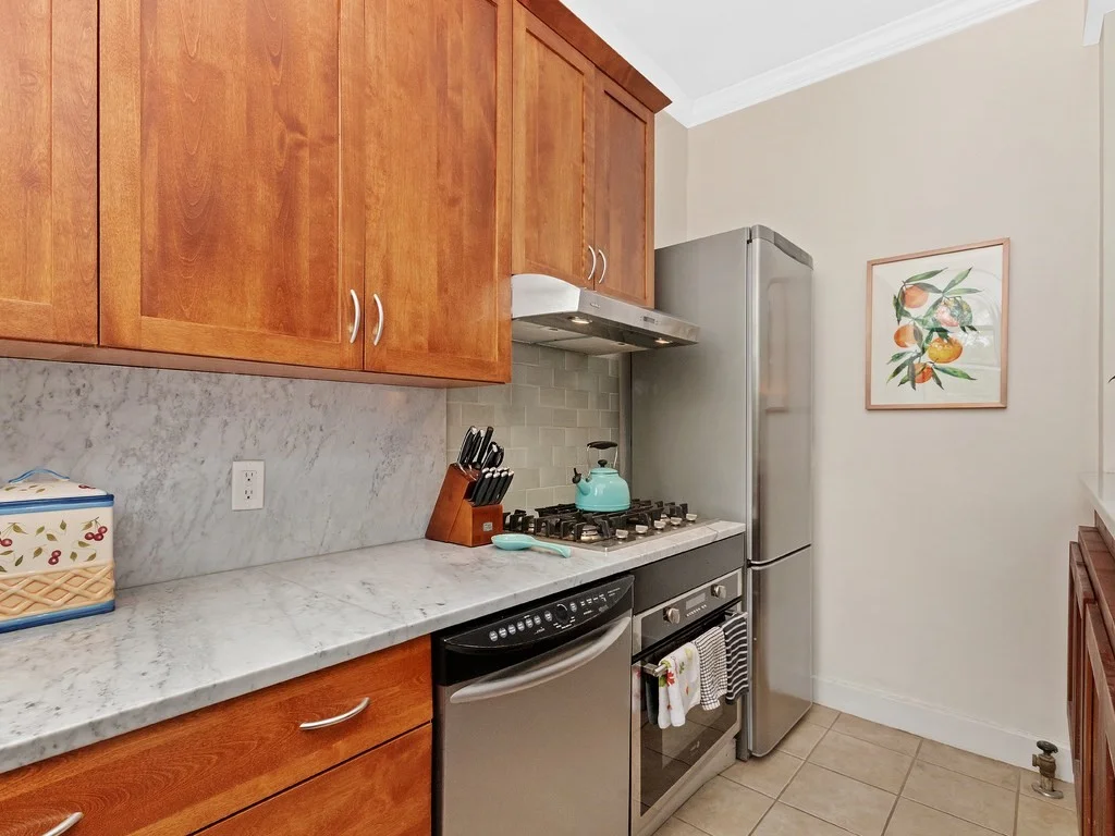 1 bed, 1 bath apartment for rent at 340 Tappan St Unit 1, Aspinwall Hill — photo 5 of 14