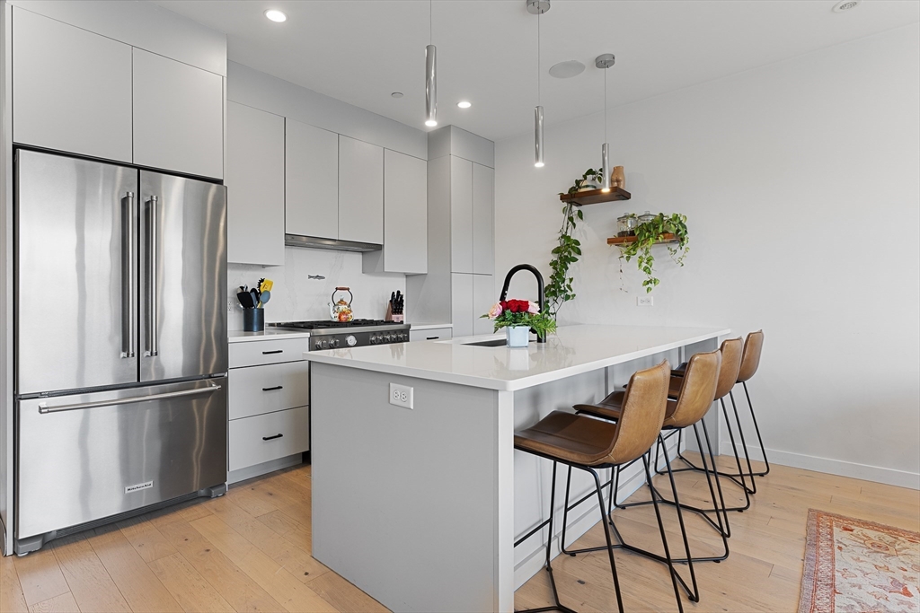 2 bed, 2 bath apartment for rent at 340 West 2nd St Unit 23PH, South Boston — photo 6 of 21