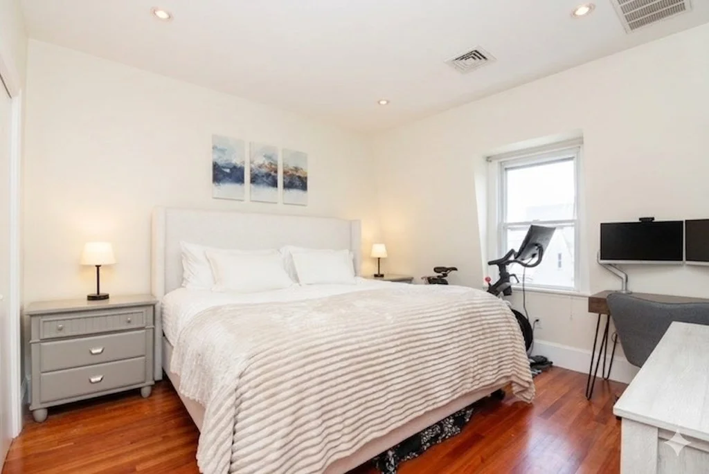 1 bed, 1 bath apartment for rent at 340 W 3rd St Unit 3, South Boston — photo 5 of 11