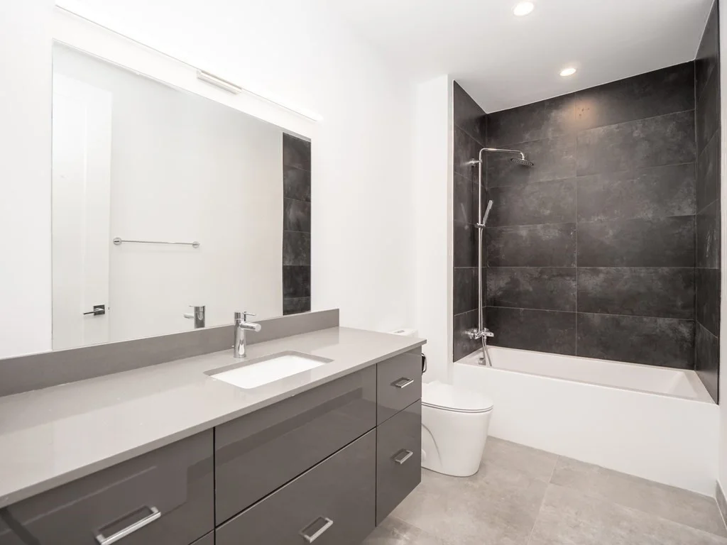 3 bed, 3 bath apartment for rent at 340 West 2nd St Unit 19, South Boston — photo 16 of 38