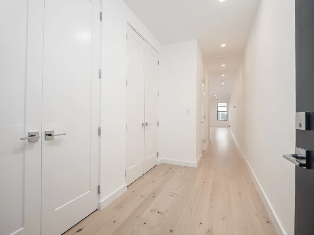 3 bed, 3 bath apartment for rent at 340 West 2nd St Unit 19, South Boston — photo 22 of 38