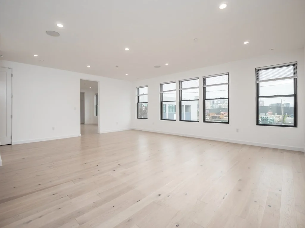 3 bed, 3 bath apartment for rent at 340 West 2nd St Unit 19, South Boston — photo 13 of 38