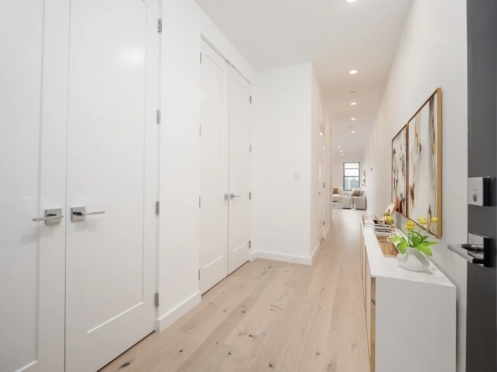 3 bed, 3 bath apartment for rent at 340 West 2nd St Unit 19, South Boston — photo 6 of 38