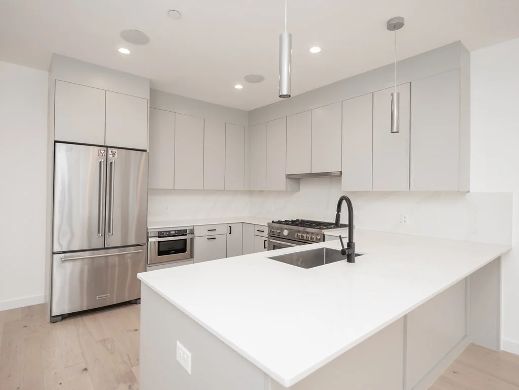 3 bed, 3 bath apartment for rent at 340 West 2nd St Unit 19, South Boston — photo 14 of 38