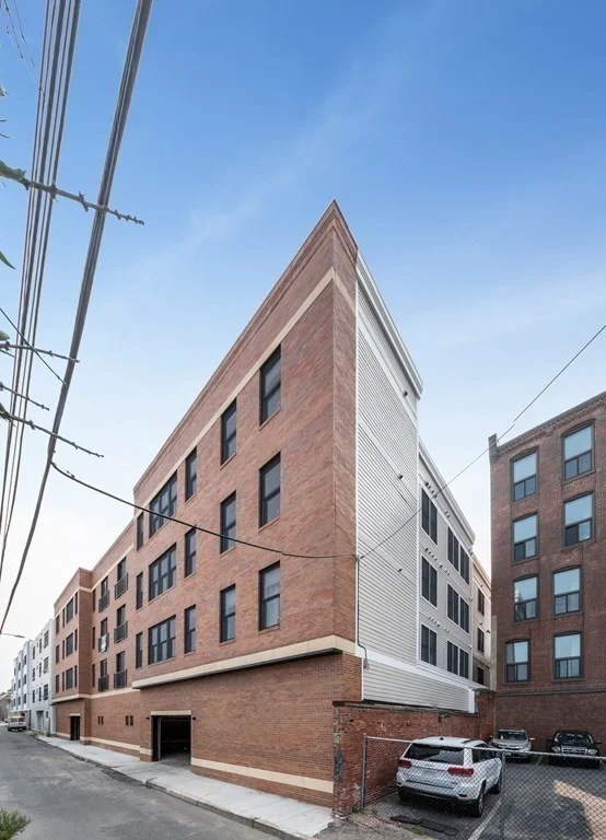 3 bed, 3 bath apartment for rent at 340 West 2nd St Unit 19, South Boston — photo 33 of 38