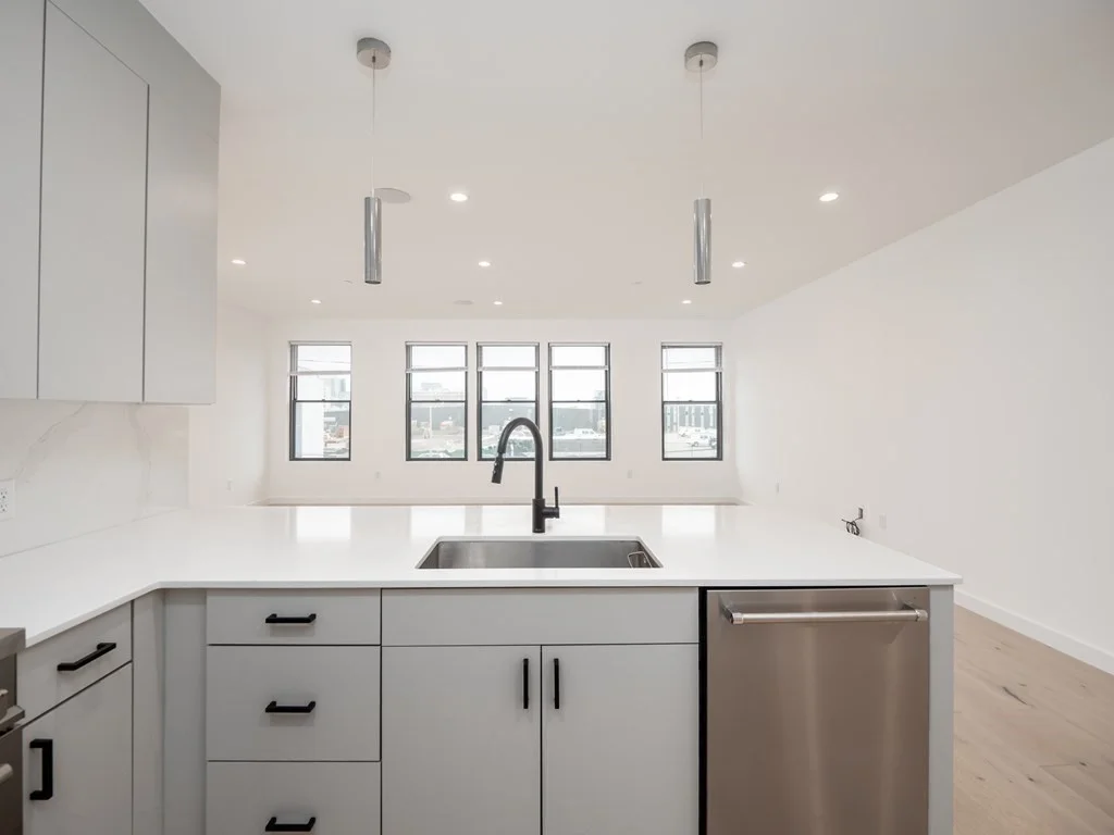 3 bed, 3 bath apartment for rent at 340 West 2nd St Unit 19, South Boston — photo 8 of 38