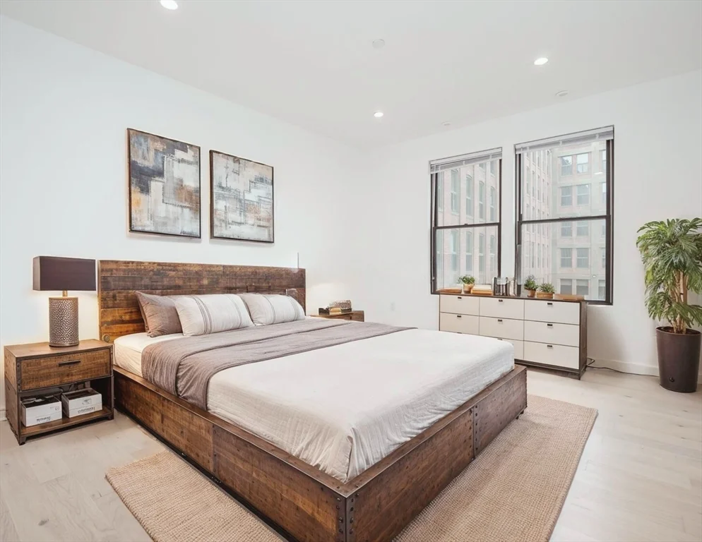 3 bed, 3 bath apartment for rent at 340 West 2nd St Unit 19, South Boston — photo 3 of 38