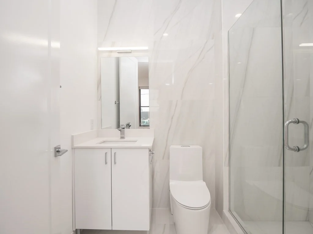 3 bed, 3 bath apartment for rent at 340 West 2nd St Unit 19, South Boston — photo 17 of 38