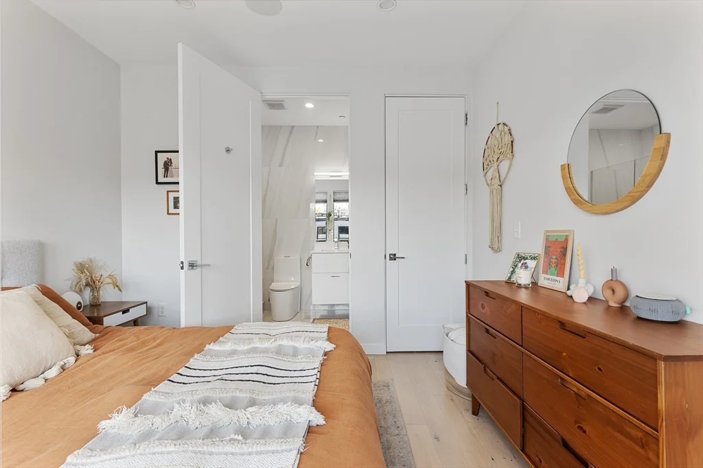 2 bed, 2 bath apartment for rent at 340 West 2nd St Unit 23Ph, South Boston — photo 9 of 21