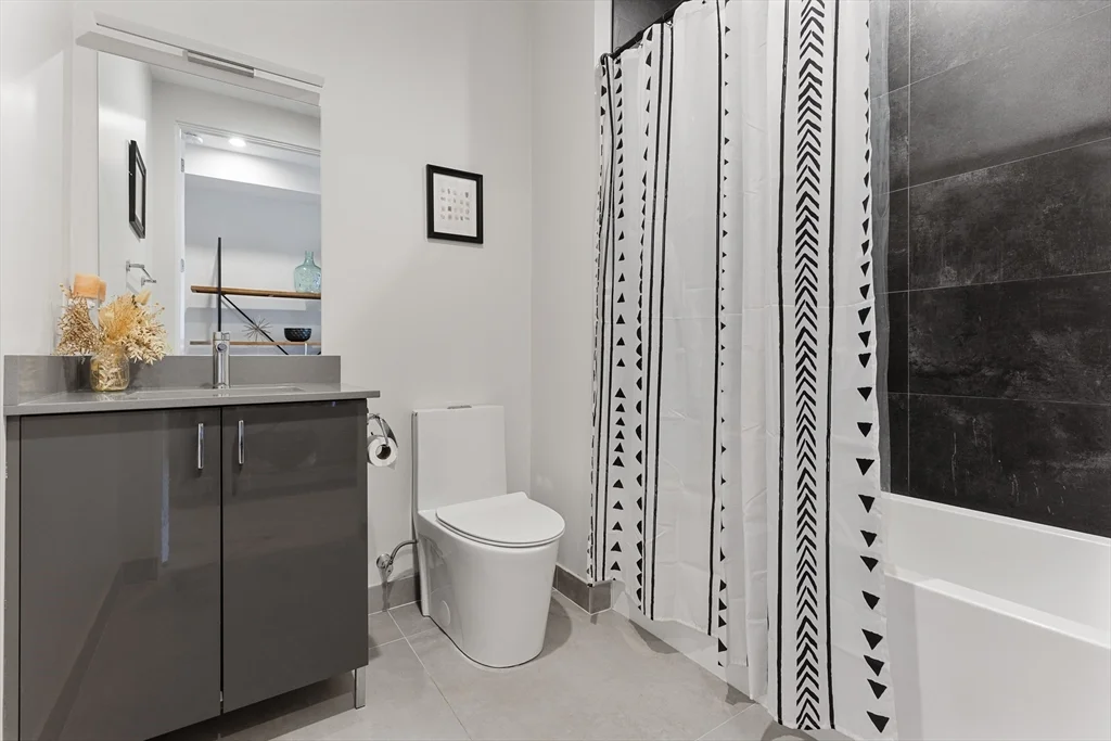 2 bed, 2 bath apartment for rent at 340 West 2nd St Unit 23Ph, South Boston — photo 12 of 21