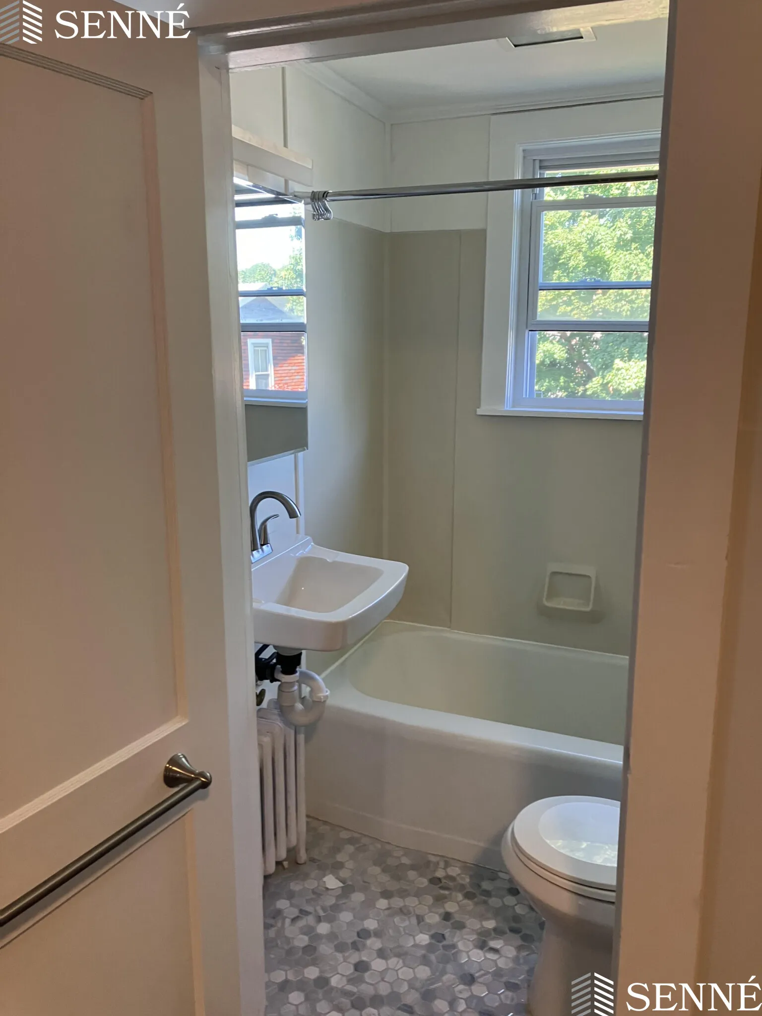 2 bed, 1 bath apartment for rent at 341 Beacon St Unit 2, Ward Two — photo 4 of 18