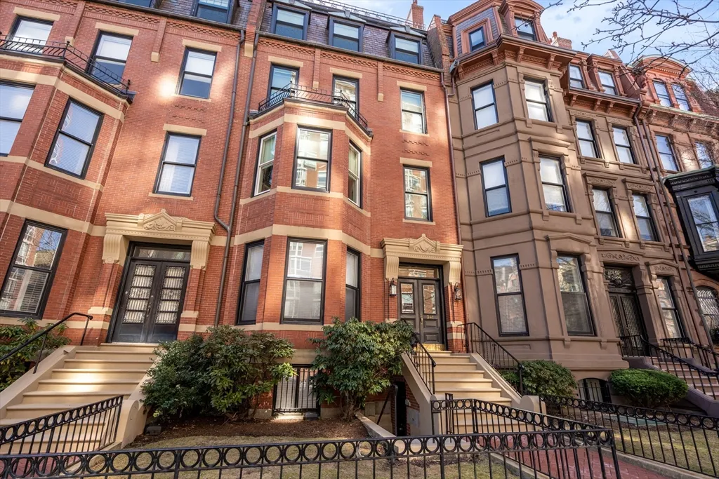 1 bed, 1 bath apartment for rent at 341 Beacon St Unit 5A, Back Bay — photo 8 of 9
