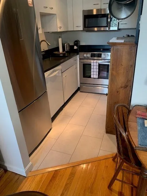 1 bed, 1 bath apartment for rent at 341 Beacon St Unit 5A, Back Bay — photo 3 of 9