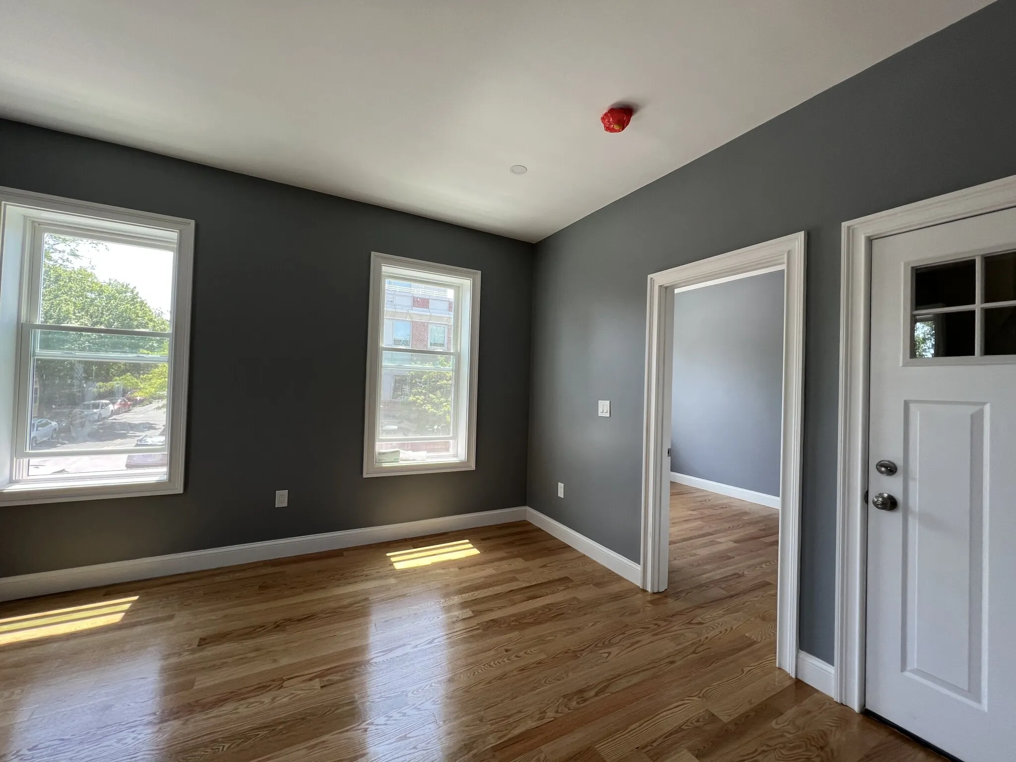 4 bed, 2 bath apartment for rent at 341 Cambridge St Unit 2, East Cambridge — photo 5 of 10