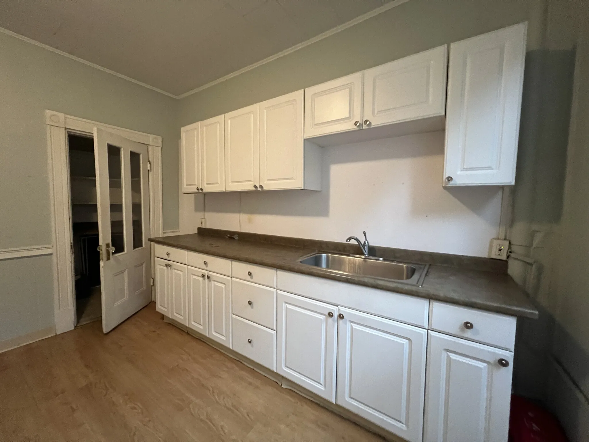 4 bed, 2 bath apartment for rent at 341 Cambridge St Unit 2, East Cambridge — photo 2 of 10