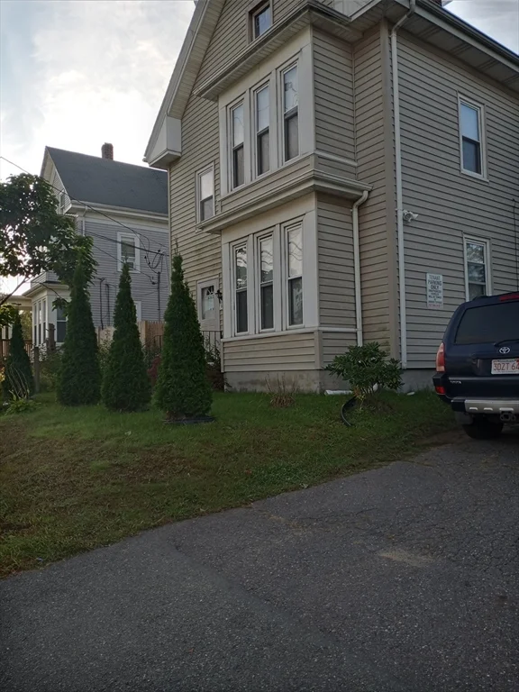 1 bed, 1 bath apartment for rent at 341 Centre St Unit 3, Montello — photo 1 of 8
