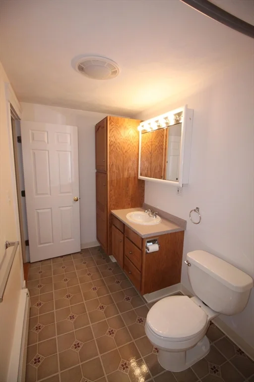 2 bed, 1 bath apartment for rent at 341 Lynn St Unit 1, Malden — photo 7 of 14