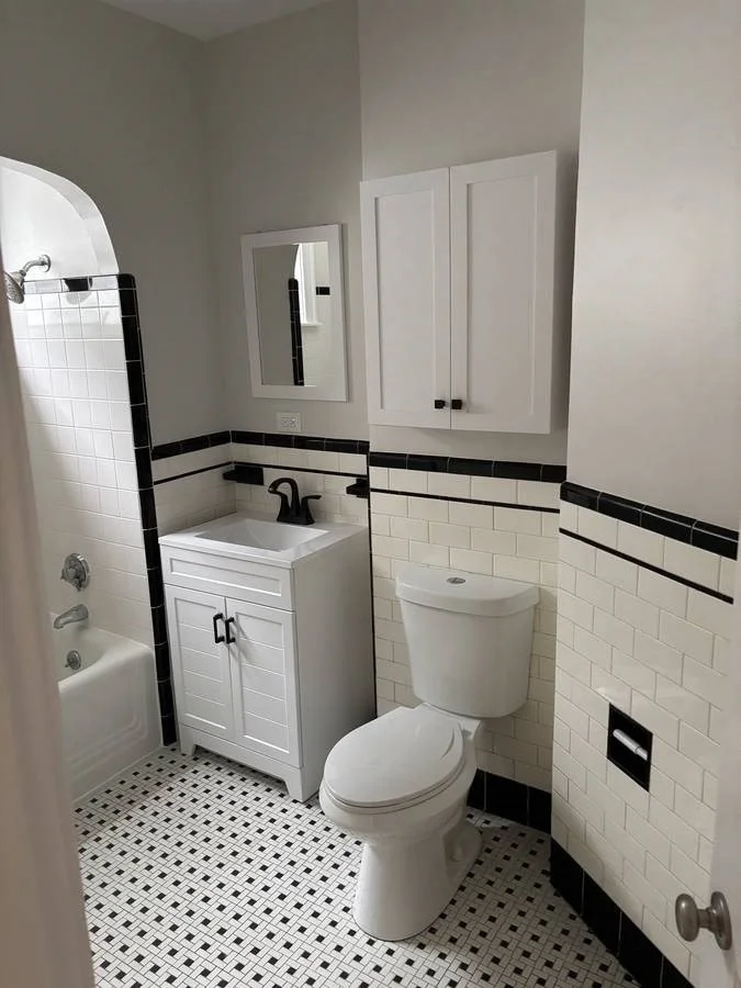 2 bed, 1 bath apartment for rent at 341 Main St Unit 2, Medford — photo 4 of 13
