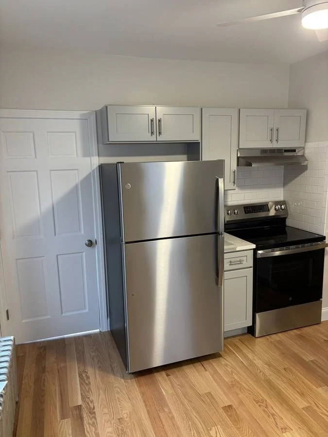 2 bed, 1 bath apartment for rent at 341 Main St Unit 2, Medford — photo 2 of 13