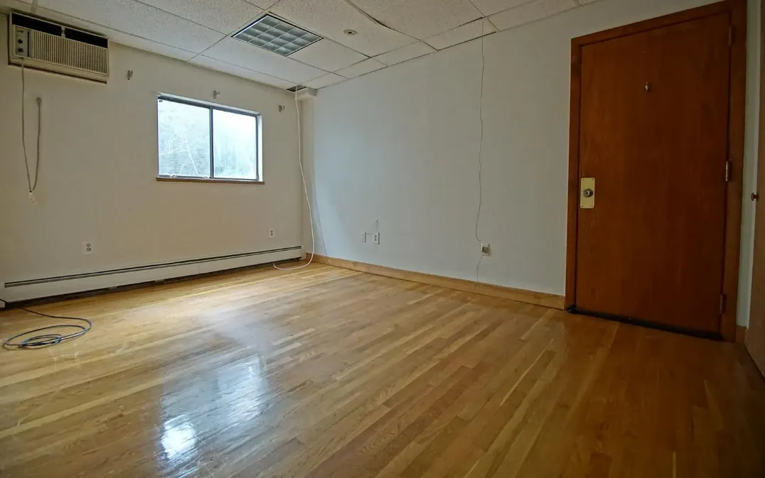 2 bed, 1 bath apartment for rent at 341 Summer St Unit 341R-1, Davis Square — photo 4 of 10