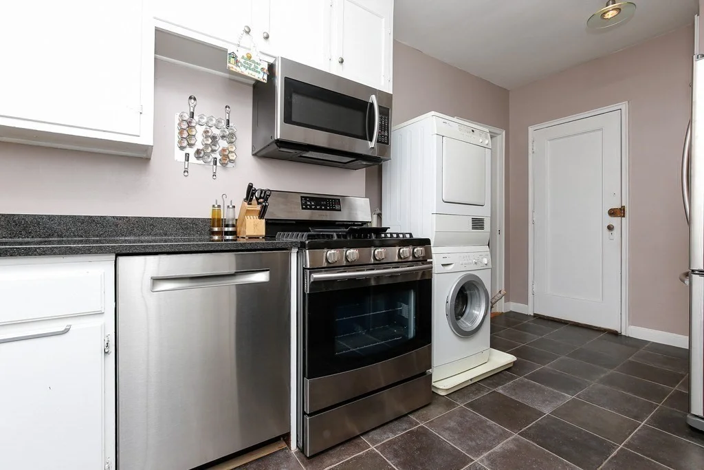 1 bed, 1 bath apartment for rent at 341 Tappan Unit 6, Aspinwall Hill — photo 7 of 18