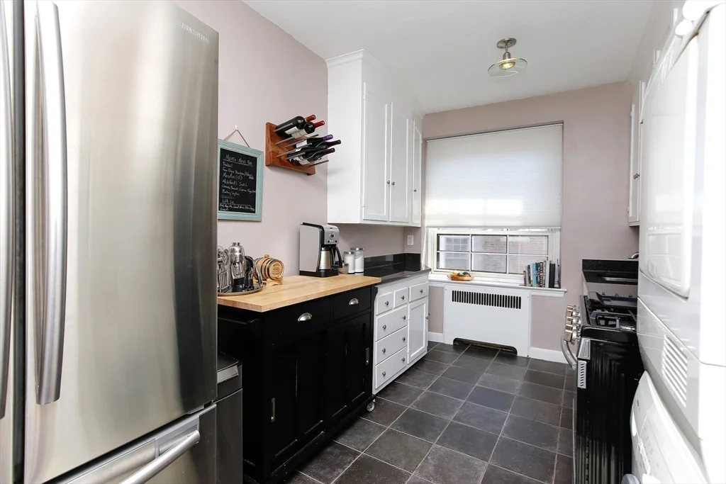 1 bed, 1 bath apartment for rent at 341 Tappan Unit 6, Aspinwall Hill — photo 6 of 18